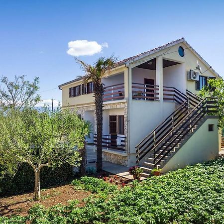 Apartment Matkos - With Garden And Terrace Nin Exterior foto